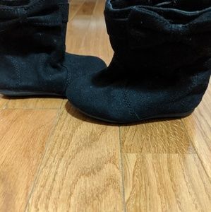 🌷Teeny Toes size 3W baby girl shoes w/ black bow
